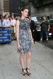 Amanda Peet arrives at the Late Show with David Letterman at the Ed Sullivan Theatre in New York City