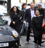 th_33403_Salma_Hayek_Fran0ois-Henri_Pinault_Fashion_Week_07_122_1172lo.jpg