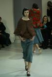 th_34692_md-lerage.com-fw04-rtw-paris-w-watanabe-013-3qssqsgt_122_1176lo.jpg