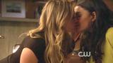 Hilary Duff lesbian kiss