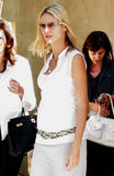 th_20627_Heidi_Klum_704.jpg