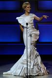 th_17513_Rihanna_Glamour_Magazine_Honors_The_2009_Women_of_the_Year_85_122_187lo.jpg