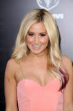 th_43911_celebrity_paradise.com_TheElder_AT47_122_19lo.jpg
