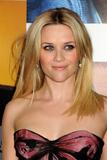 th_11407_Reese_Witherspoon_HowDoYouKnow_Premiere_J0001_Dec13_024_122_210lo.jpg