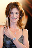 th_32891_Cindy_Crawford_Celebrity_City_Mix_22733_122_254lo.jpg
