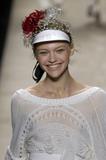 th_66056_celebrity_city_Sonia_Rykiel_Paris_Fashion_Show_54_123_370lo.jpg