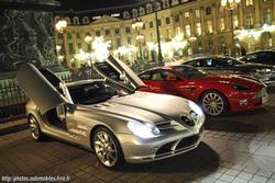 th_577169975_Mercedes_SLR_et_Aston_Martin_Vanquish_1_122_486lo.JPG