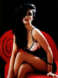 th_90491_paz_vega_vogue_spain_january_2007_4_122_520lo.jpg