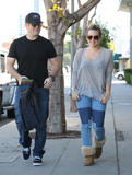 th_15792_Preppie_Hilary_Duff_stops_by_the_Sweetsalt_Food_Shop_in_Toluca_Lake_5_122_555lo.jpg