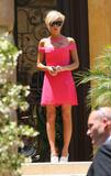 Victoria Beckham : Pretty in Pink LA Candids