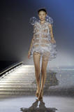 th_64967_Hussein_Chalayan_Paris_Fashion_Show_105_123_979lo.jpg
