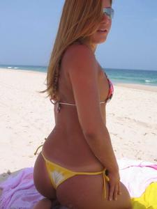 Sexy Brazilian Beach Babe x35i4p1xatcvu.jpg