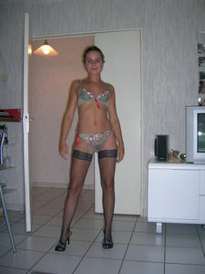 Cute Russian Teens shows off body-w5nh67s3gm.jpg